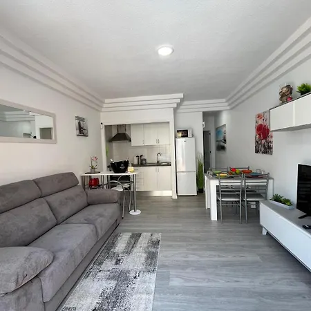 Oasis House - Orlando 85 * Адехе